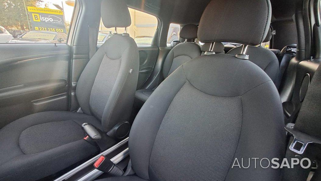 MINI Countryman One D de 2014