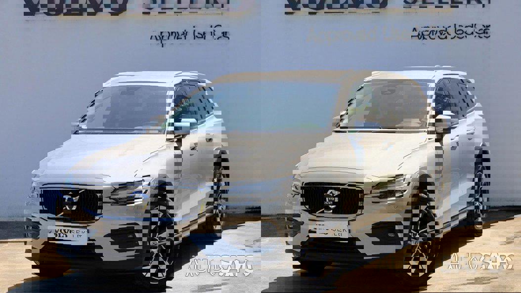 Volvo V60 Cross Country 2.0 B4 Geartronic de 2024