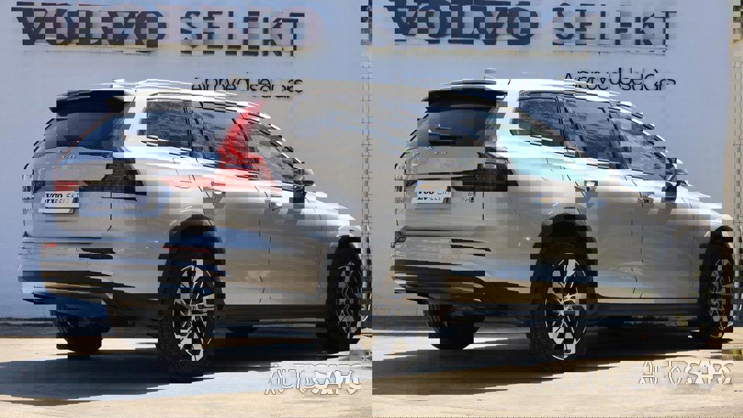 Volvo V60 Cross Country 2.0 B4 Geartronic de 2024