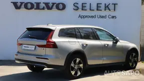Volvo V60 Cross Country 2.0 B4 Geartronic de 2024