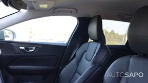Volvo V60 Cross Country 2.0 B4 Geartronic de 2024