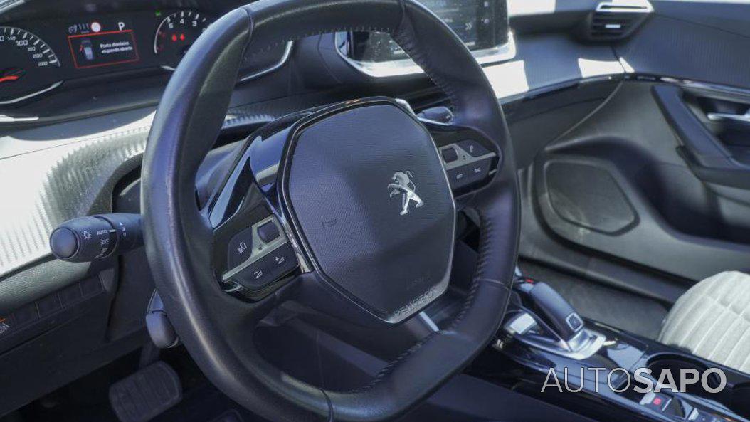 Peugeot 2008 1.2 PureTech Active Pack EAT8 de 2022