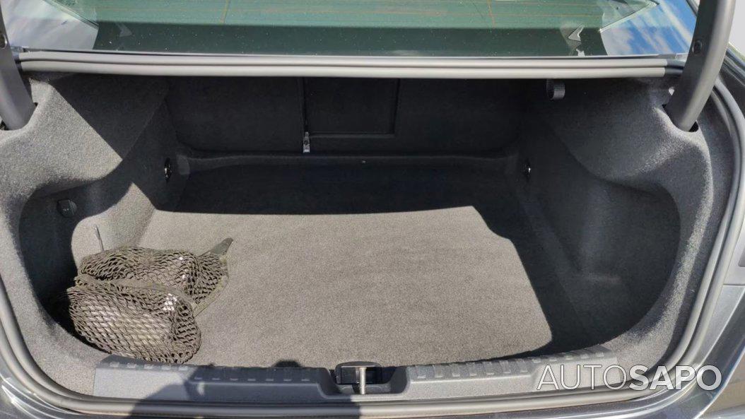 Tesla Model Y de 2024