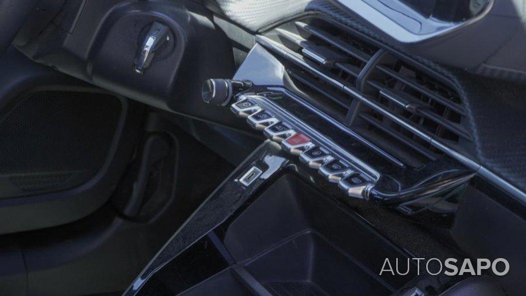 Peugeot 2008 1.2 PureTech Active Pack EAT8 de 2022