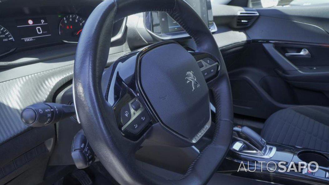 Peugeot 2008 1.2 PureTech Active Pack EAT8 de 2022