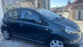 Toyota Aygo 1.0 + AC de 2010