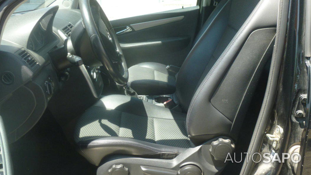 Mercedes-Benz Classe A 160 Avantgarde BlueEfficiency de 2011