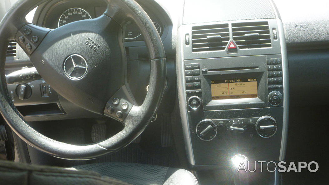 Mercedes-Benz Classe A 160 Avantgarde BlueEfficiency de 2011