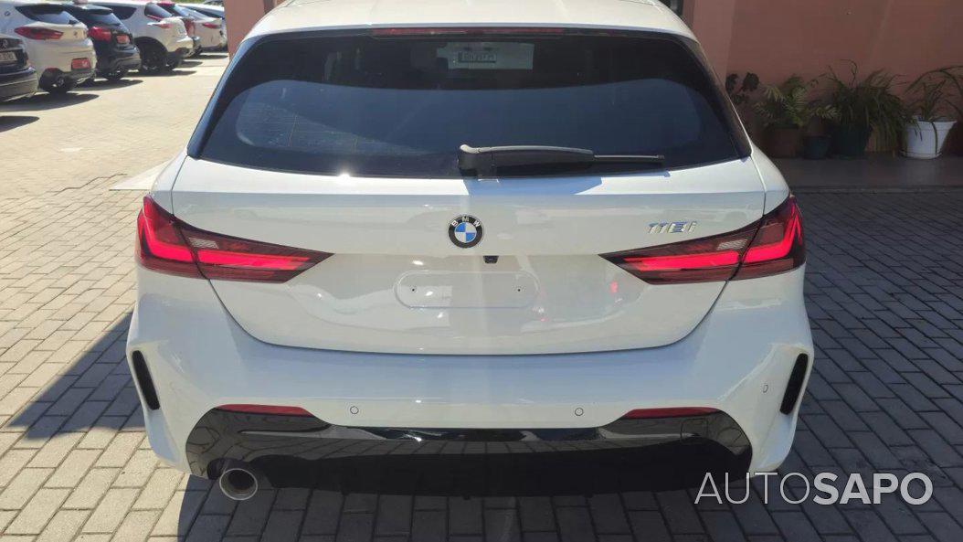 BMW Série 1 118 i Pack M Auto de 2022