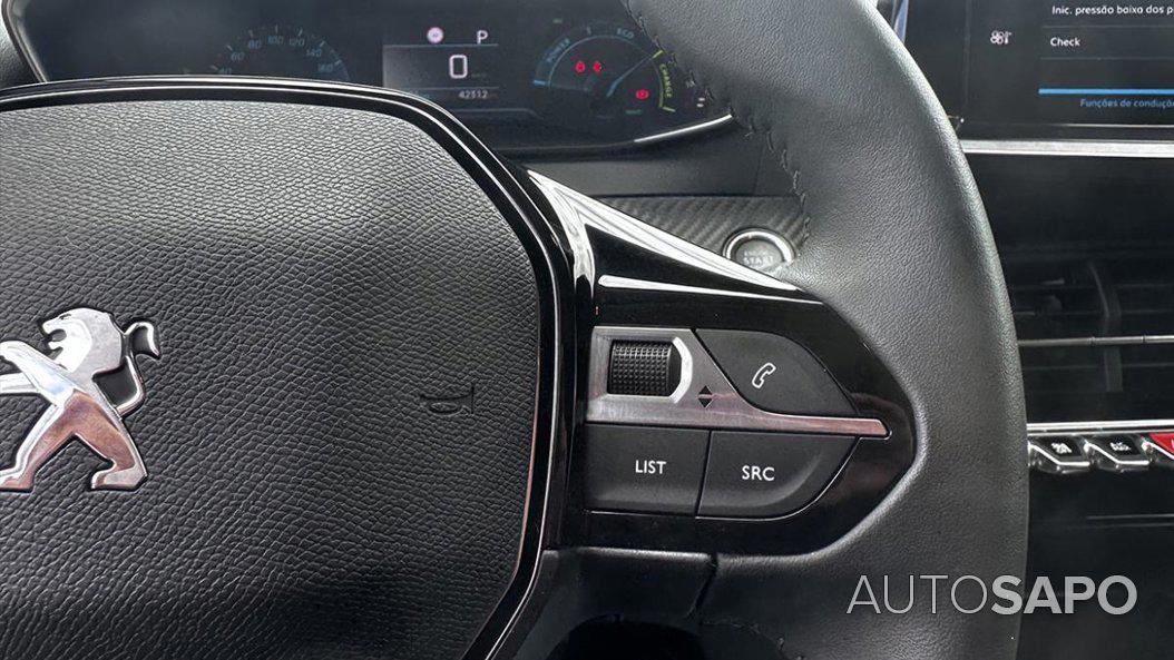 Peugeot e-2008 de 2023