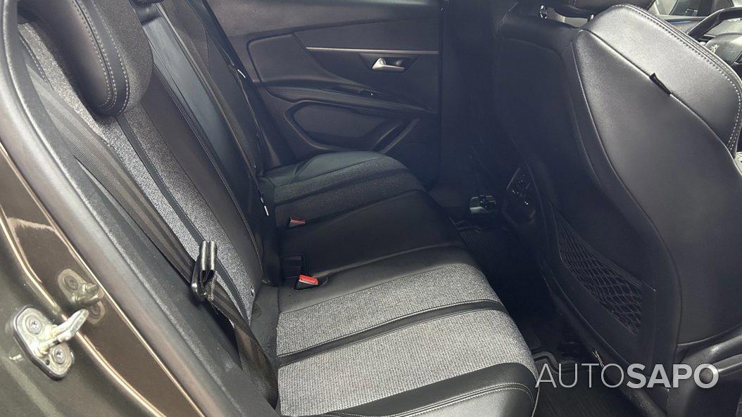 Peugeot 3008 1.5 BlueHDi Allure EAT8 de 2019