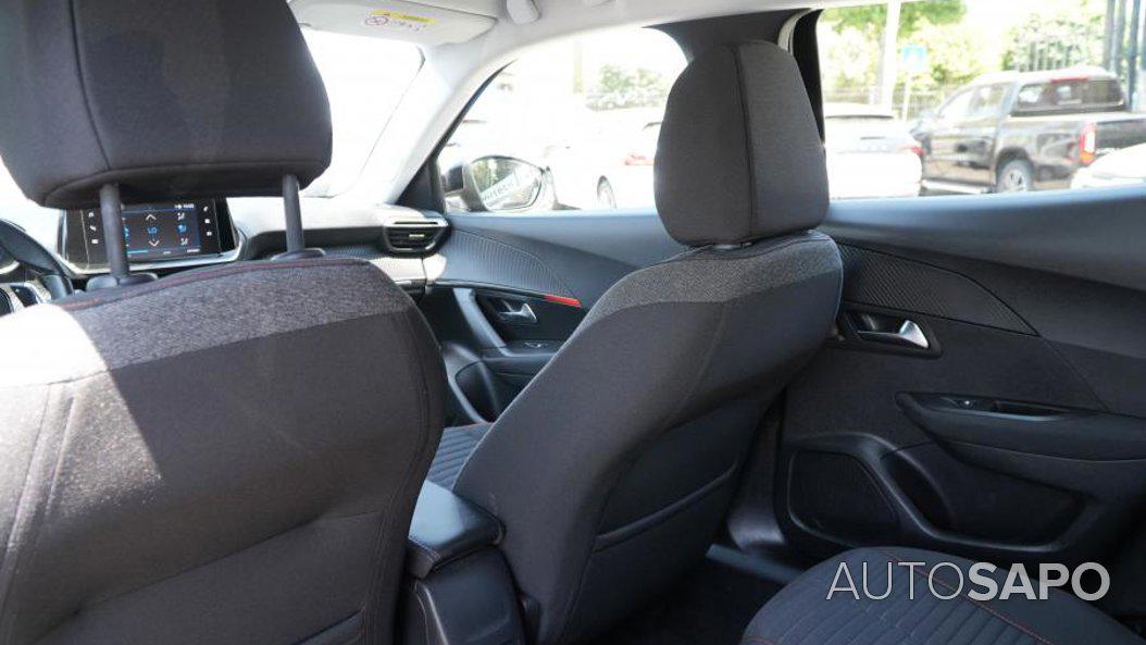 Peugeot 2008 1.2 PureTech Active Pack EAT8 de 2022