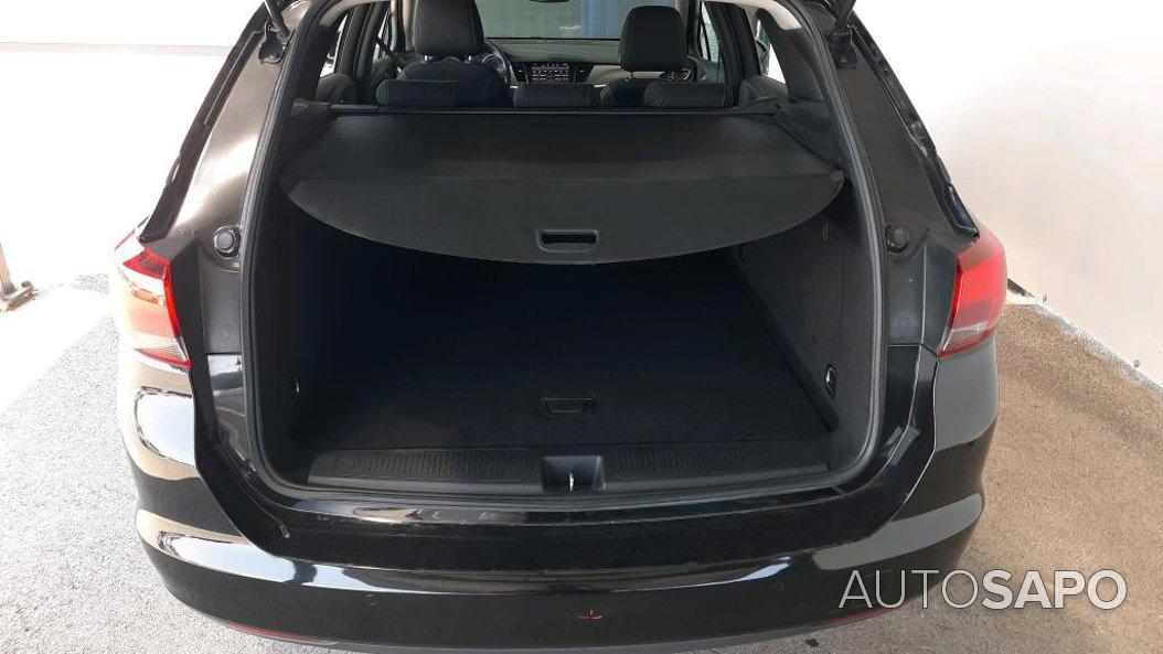 Opel Astra de 2019