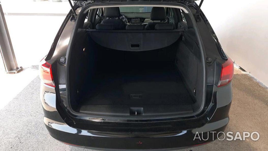 Opel Astra de 2019