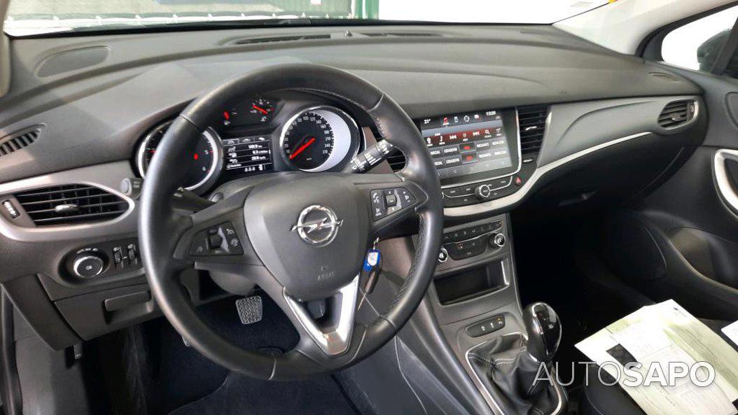 Opel Astra de 2019