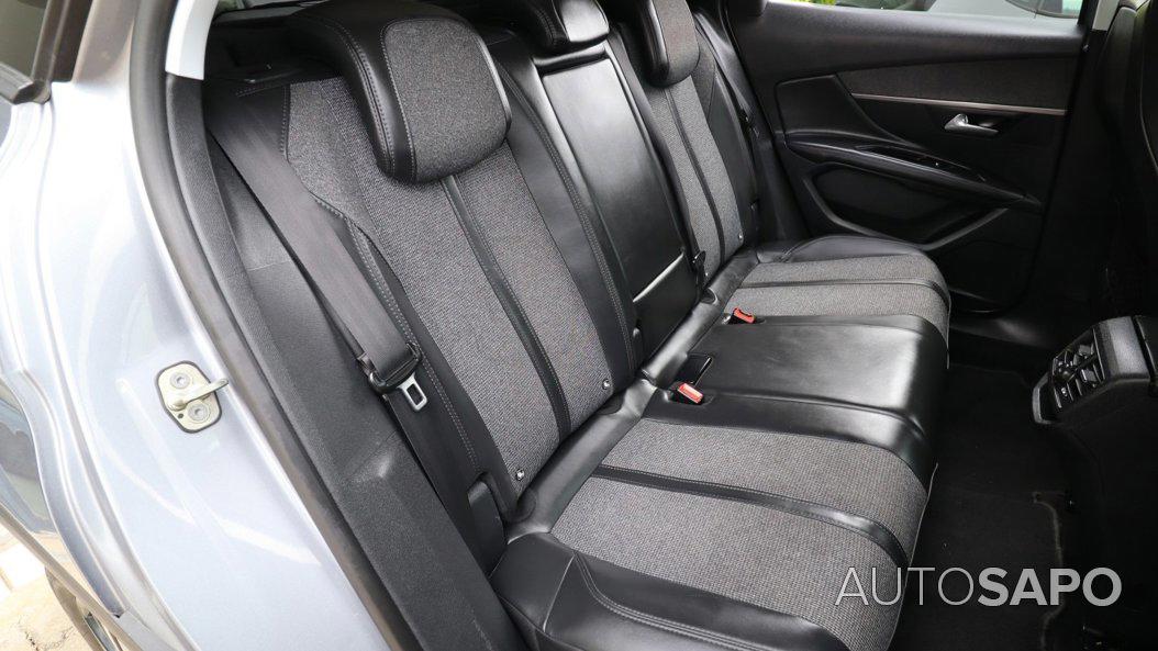 Peugeot 3008 1.6 BlueHDi Allure de 2017