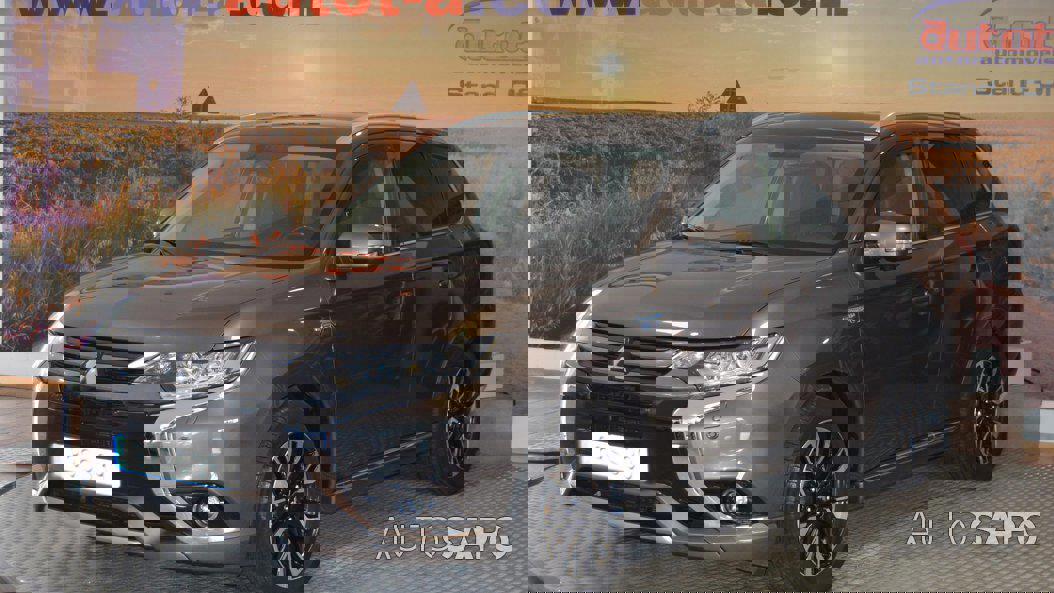 Mitsubishi Outlander 2.0 PHEV Instyle Navi de 2017