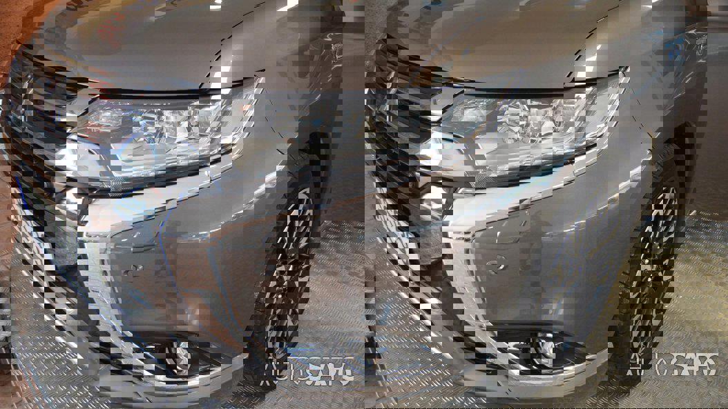 Mitsubishi Outlander 2.0 PHEV Instyle Navi de 2017