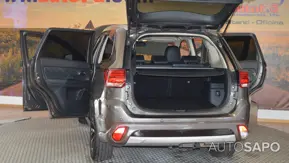 Mitsubishi Outlander 2.0 PHEV Instyle Navi de 2017