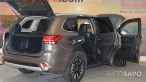 Mitsubishi Outlander 2.0 PHEV Instyle Navi de 2017
