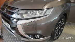 Mitsubishi Outlander 2.0 PHEV Instyle Navi de 2017