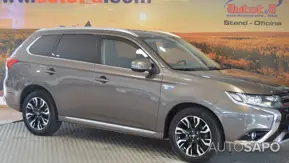 Mitsubishi Outlander 2.0 PHEV Instyle Navi de 2017