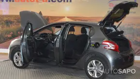 Peugeot 208 de 2015