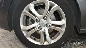 Peugeot 208 de 2015