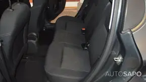 Peugeot 208 de 2015