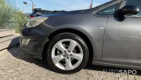 Opel Astra 1.3 CDTi Cosmo S/S de 2011