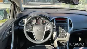 Opel Astra 1.3 CDTi Cosmo S/S de 2011