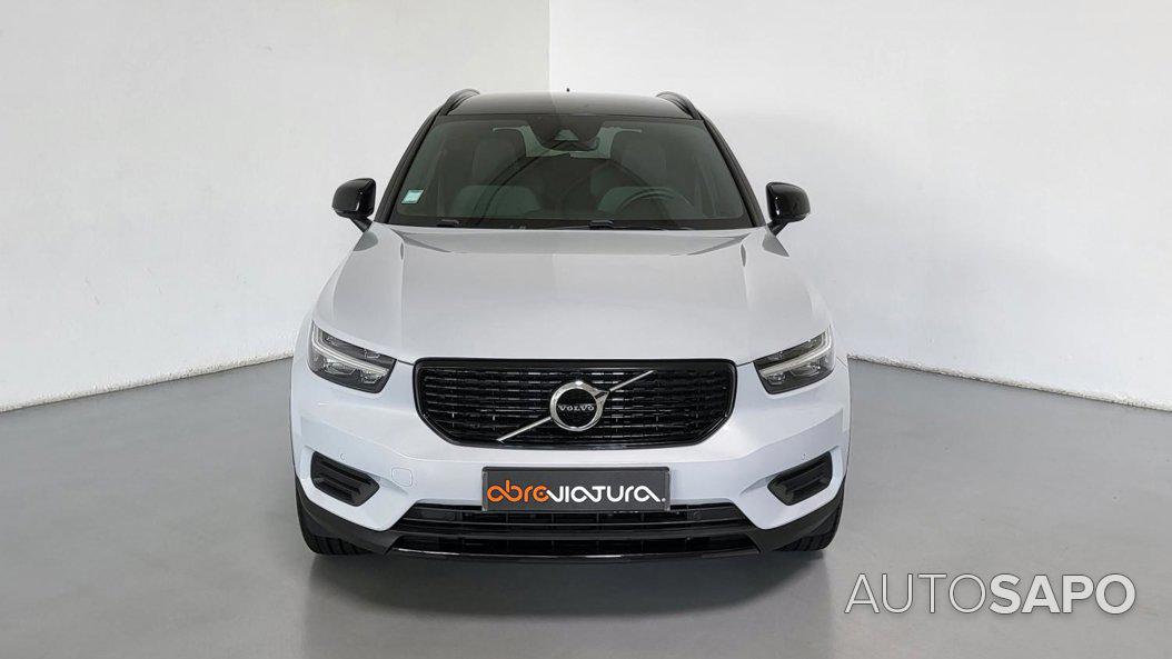 Volvo XC40 1.5 T5 PHEV Momentum Plus de 2021