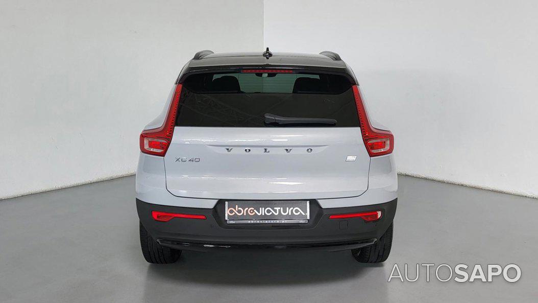 Volvo XC40 1.5 T5 PHEV Momentum Plus de 2021