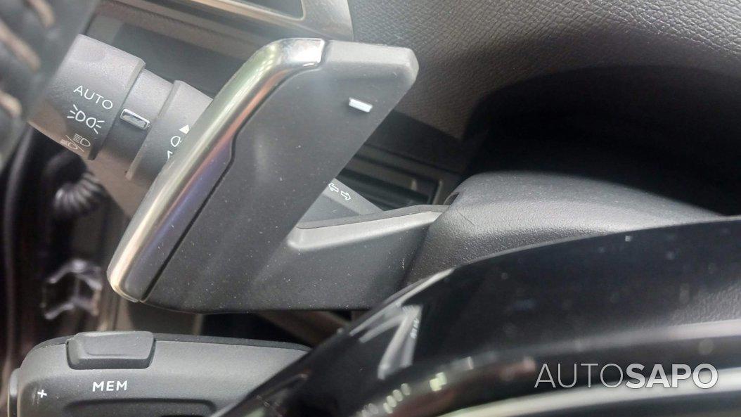 Peugeot 5008 1.5 BlueHDi Allure Pack EAT8 de 2024