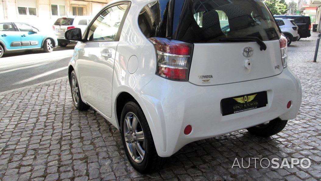 Toyota iQ 1.4 D-4D de 2011