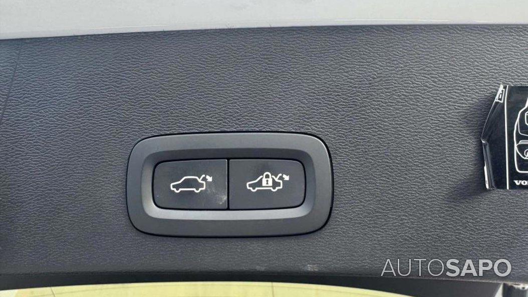 Volvo XC40 Recharge Twin Pro de 2021