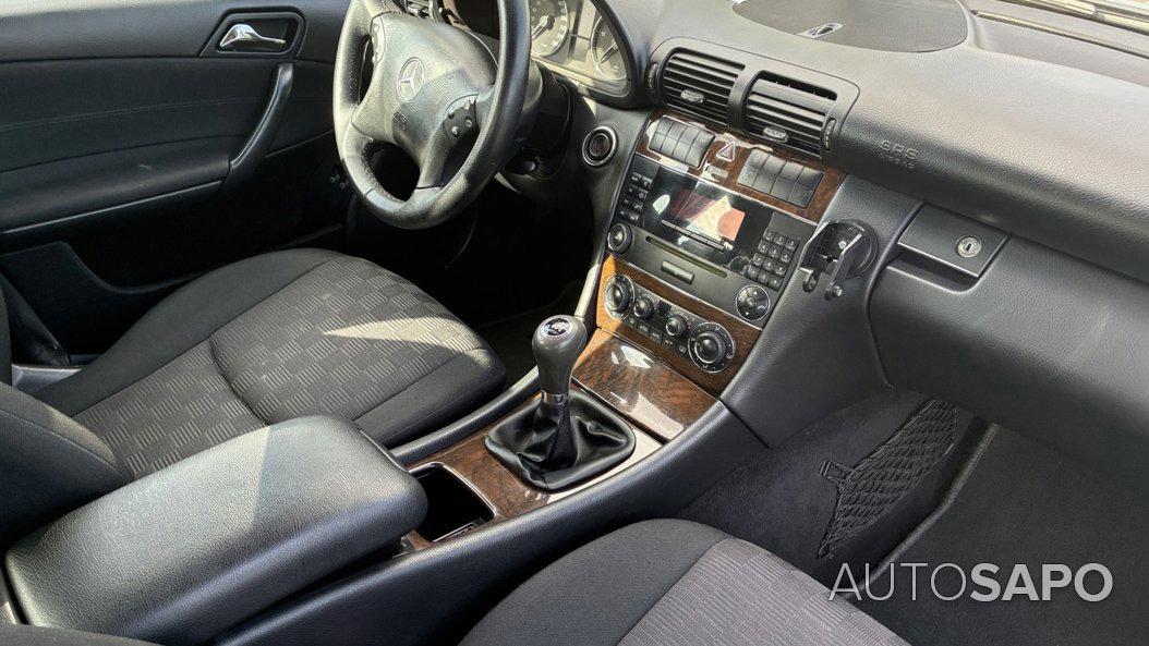 Mercedes-Benz Classe C 220 CDi Classic de 2004