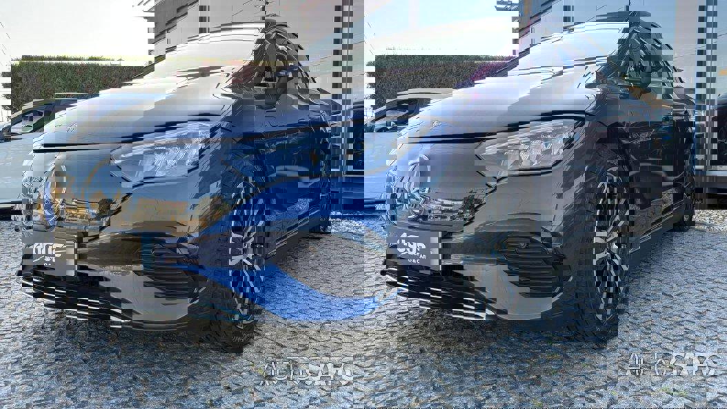Mercedes-Benz EQE de 2024