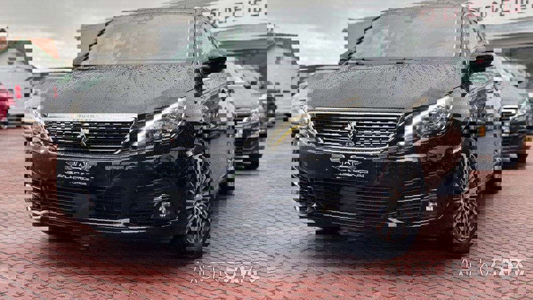 Peugeot 308 1.2 PureTech Allure de 2021
