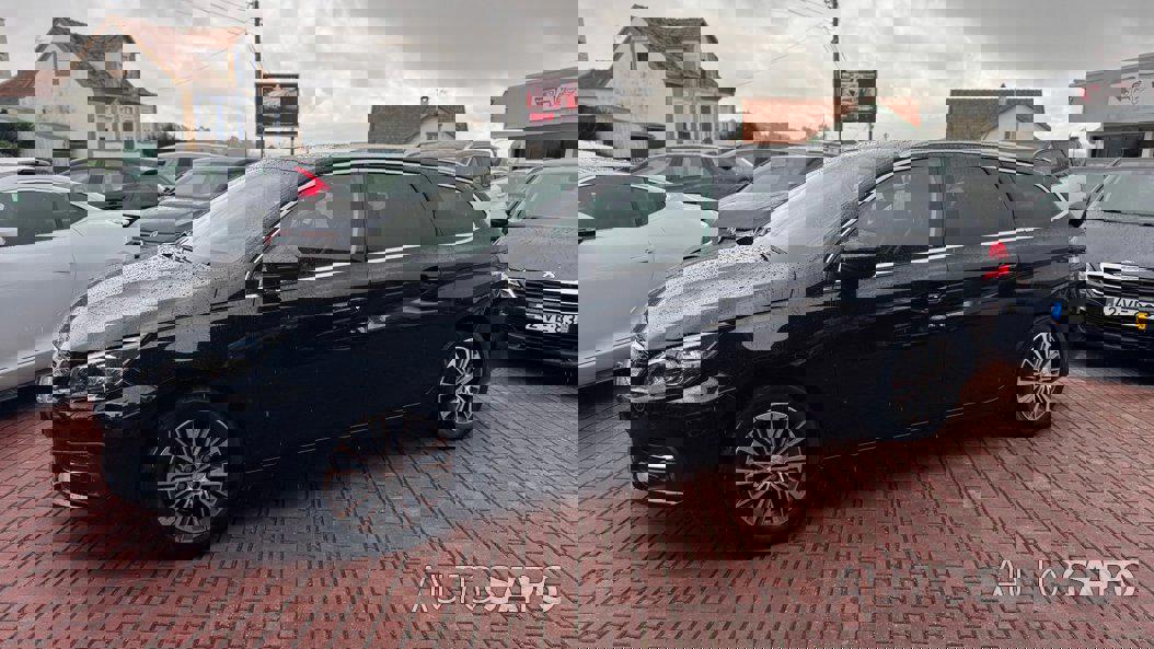 Peugeot 308 1.2 PureTech Allure de 2021