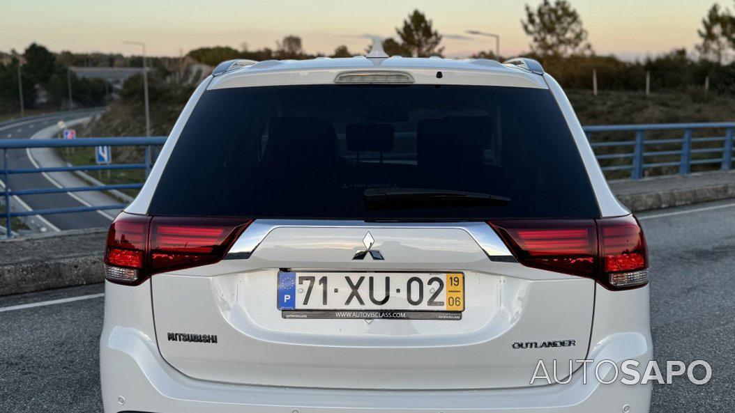 Mitsubishi Outlander 2.2 DI-D Kaiteki de 2019