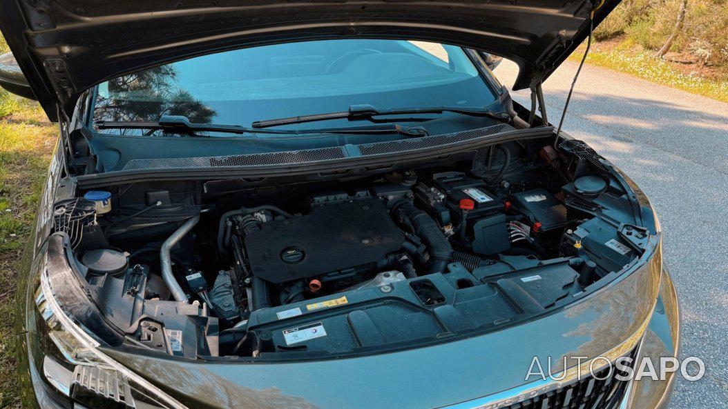 Peugeot 3008 1.5 BlueHDi Active Pack de 2018