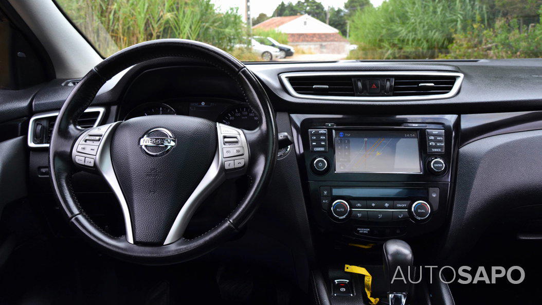 Nissan Qashqai 1.6 dCi Acenta Tekna Premium 17 Pele Preta Xtronic de 2017