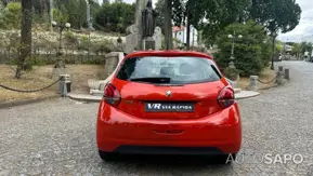 Peugeot 208 1.2 PureTech Active de 2015
