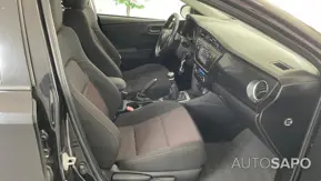 Toyota Auris 1.4 D-4D Exclusive+P.Sport de 2013