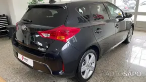 Toyota Auris 1.4 D-4D Exclusive+P.Sport de 2013