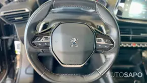 Peugeot 2008 1.2 PureTech Active Pack EAT8 de 2022