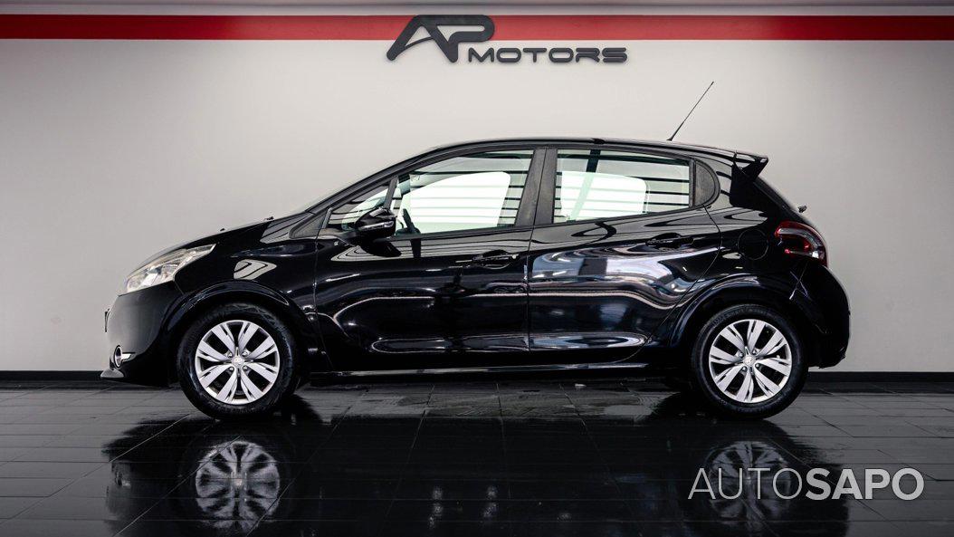 Peugeot 208 de 2015