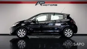 Peugeot 208 de 2015