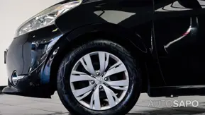 Peugeot 208 de 2015